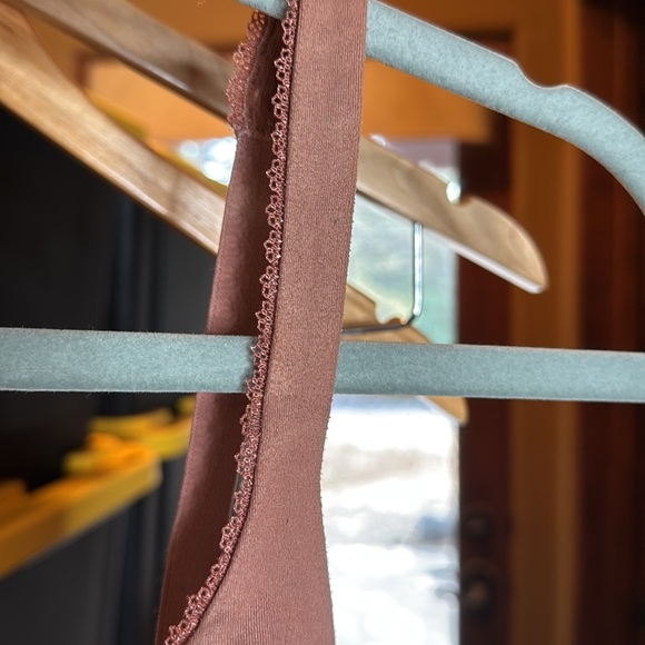 Victoria’s Secret Body by Victoria Unlined Perfect Coverage Caramel Brown Sz 36D - Picture 5 of 9